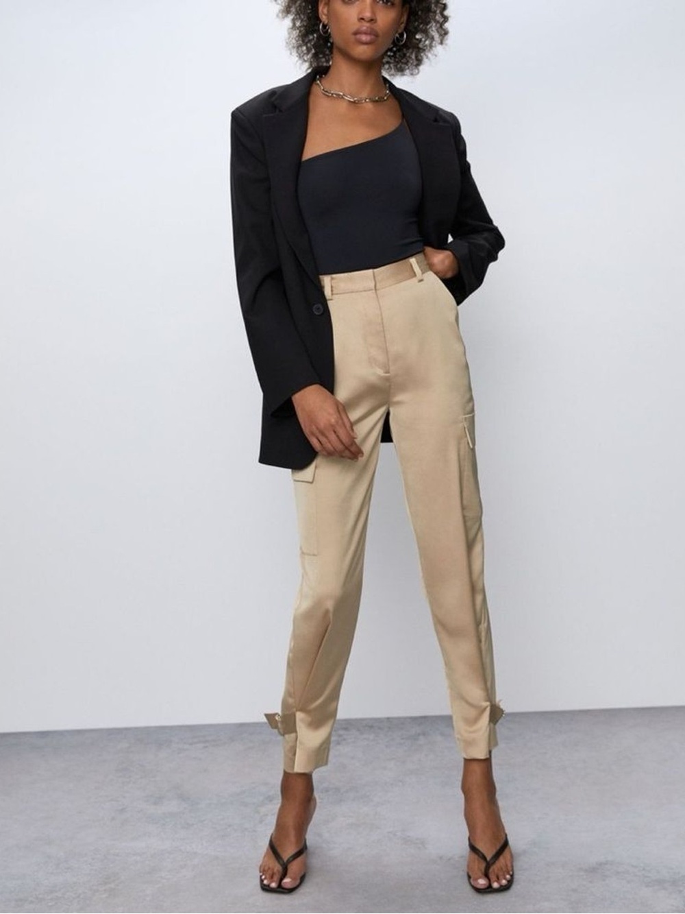 Babaton Tailored Straight-Leg Cargo Pants in Beige